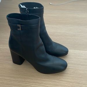 Black Heeled Boots Brand New